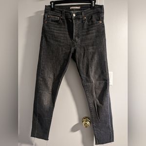 Levi's women's button fly wedgie skinny black jean size 29